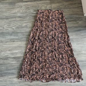 Wilfred midi skirt. Like new.